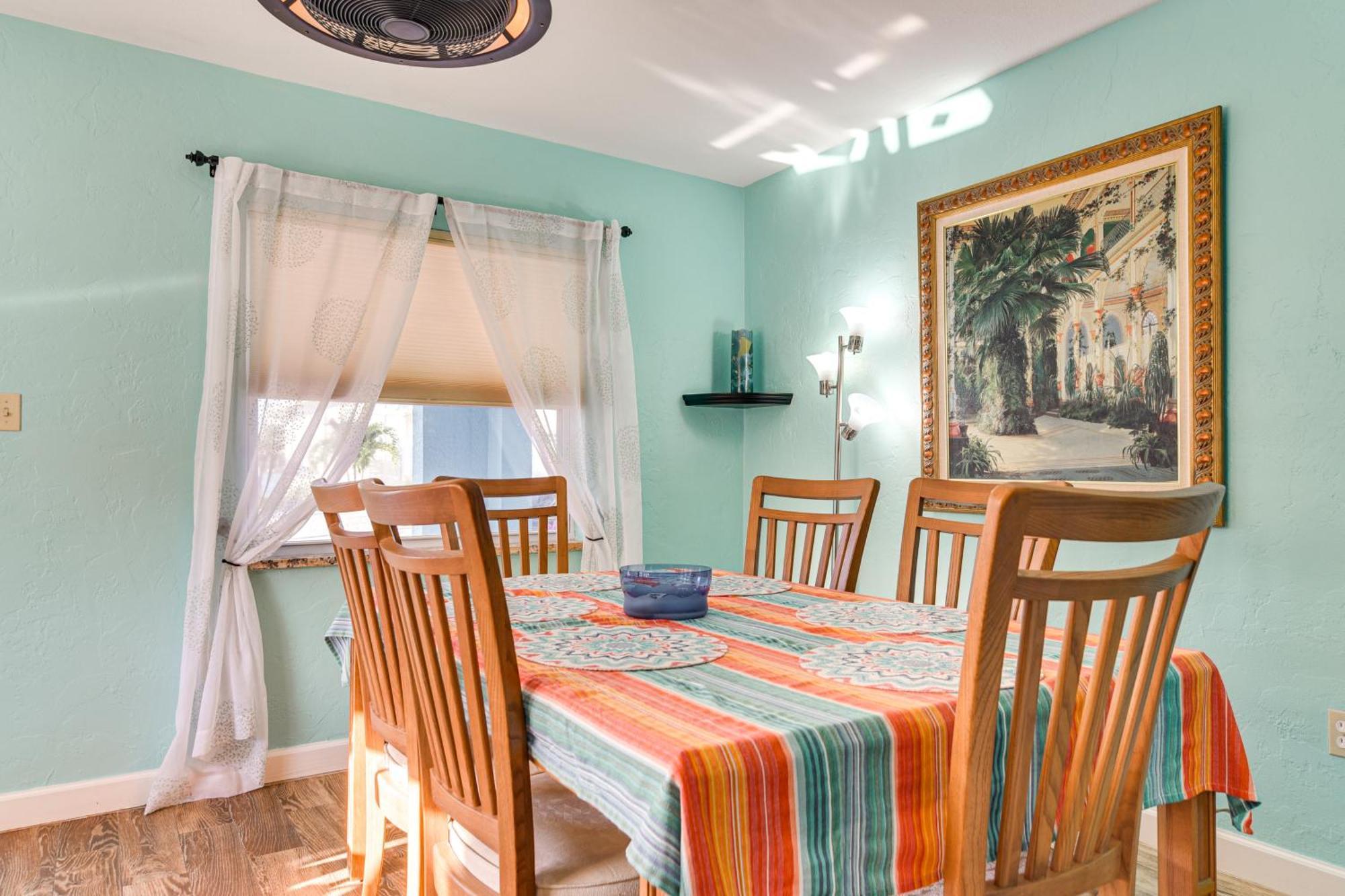 Redington Shores Retreat - Walk To Beach Access! Clearwater Beach Exterior photo